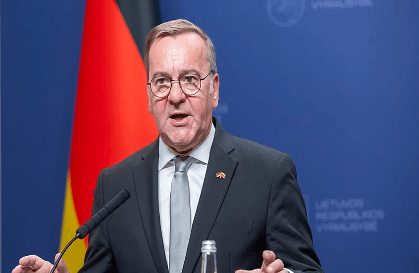 German Defense Minister supports 2027 military budget