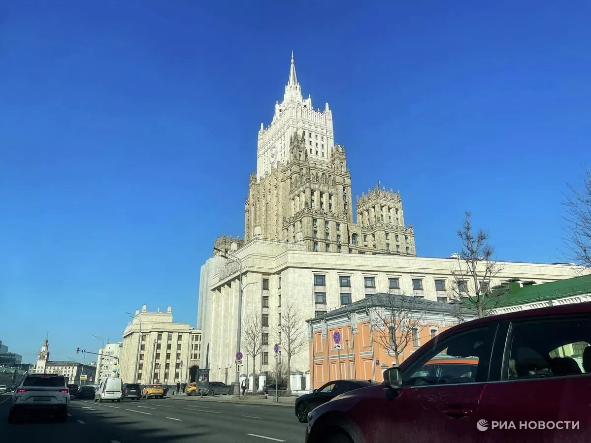 Russia Denies Targeting Western Officials Train
