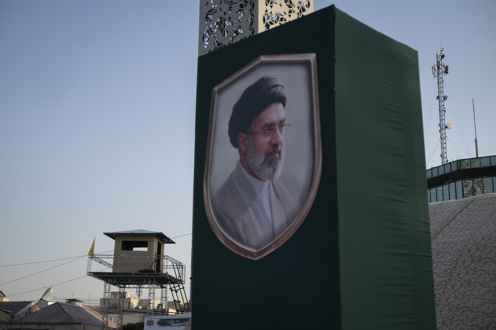خامنئي يتوقع خلو بحر العرب من العدو قريبا