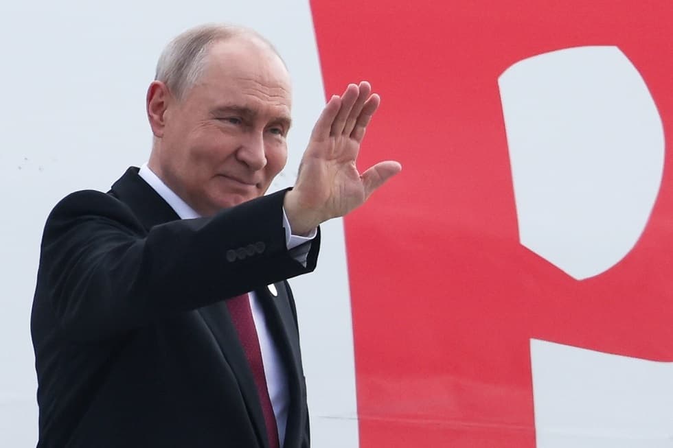 Global leaders send birthday wishes to Putin