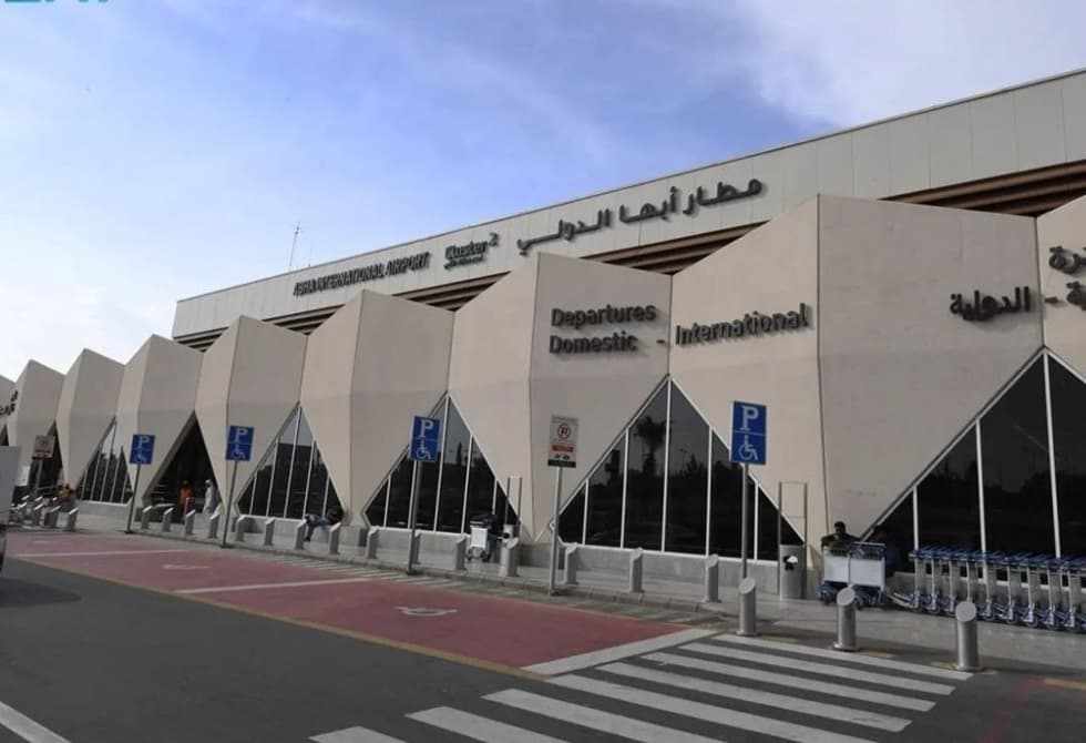 قتلى وجرحى في ضربات حوثية على مطارات السعودية