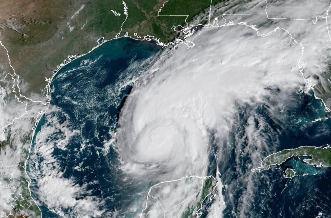 Hurricane Icis hits Gulf Coast