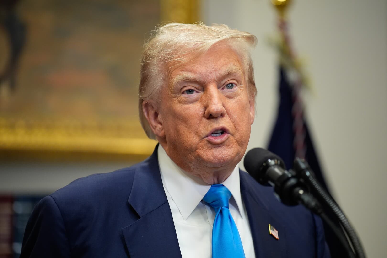 Trump questions Dem candidate's Muslim Brotherhood ties