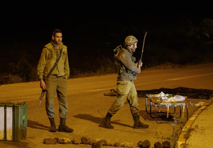 Israeli Incursion and Flares in Quneitra