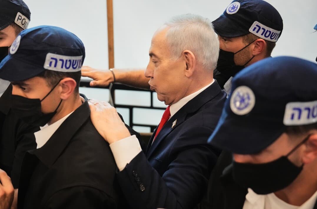 Ex-adviser: Netanyahu Driven by Revenge