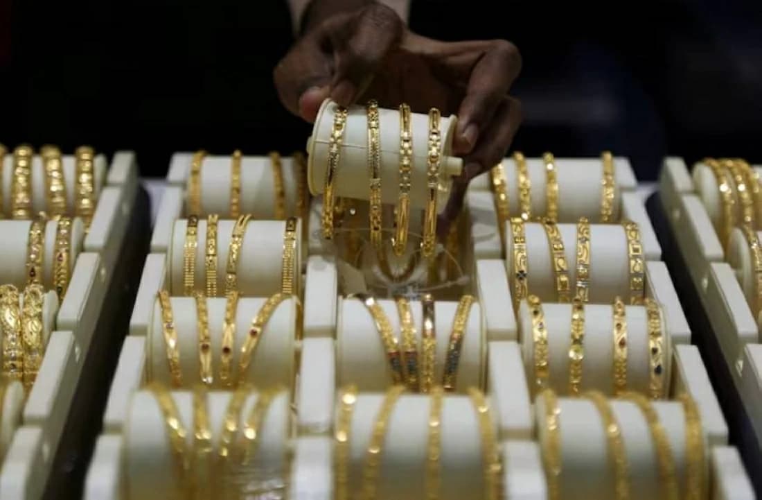 Gold rises over 2% on weak U.S. jobs data