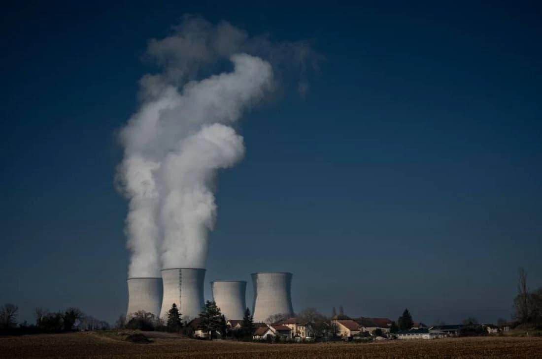 France suspends nuclear reactor operations amid heatwave