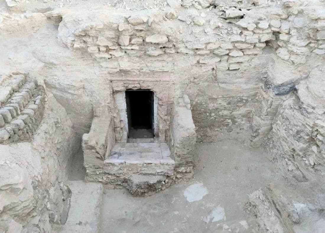 Ancient Treasure: Discovery of a New Pharaonic Tomb in Luxor Reveals Secrets of the Ramesside Era