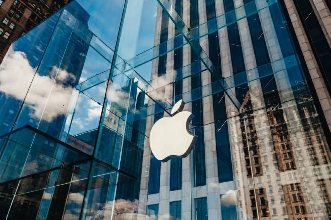 أبل تتفوق على إنفيديا في القيمة السوقية