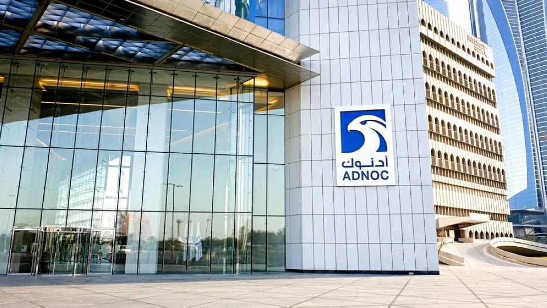 أدنوك تعتمد «بلاتس دبي» لأسعار النفط