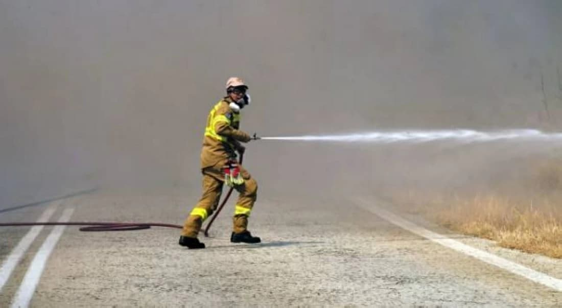 Greek island fires highlight tourism issues
