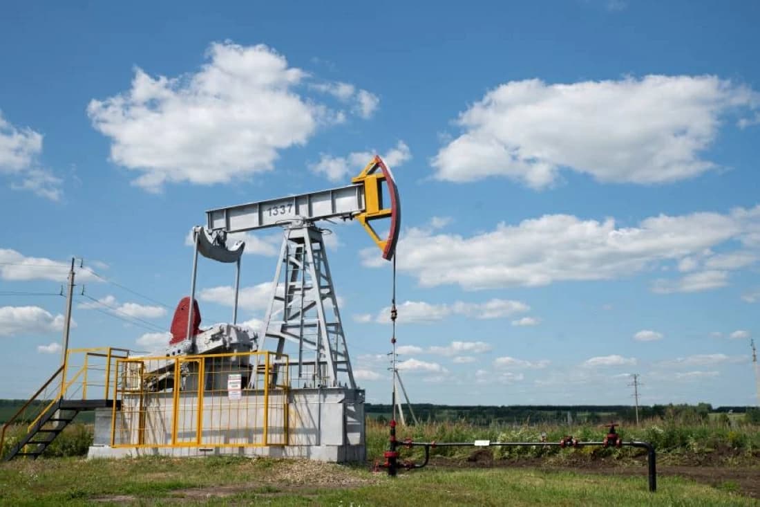 U.S. oil stocks rise by 2.5 million