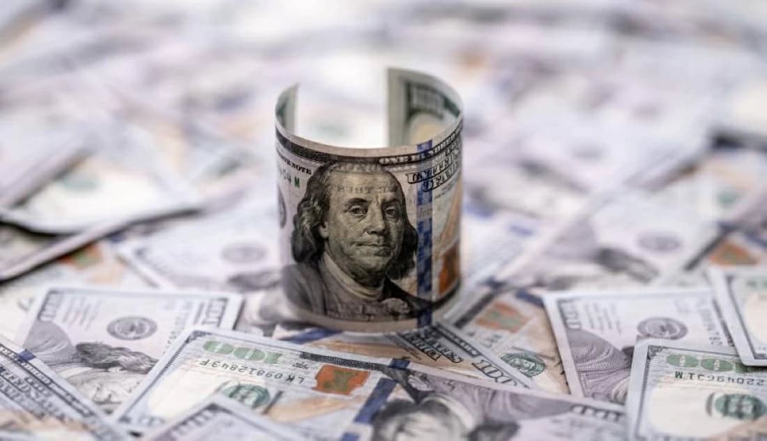 التضخم يهدد استقرار الدولار وقرار الفائدة