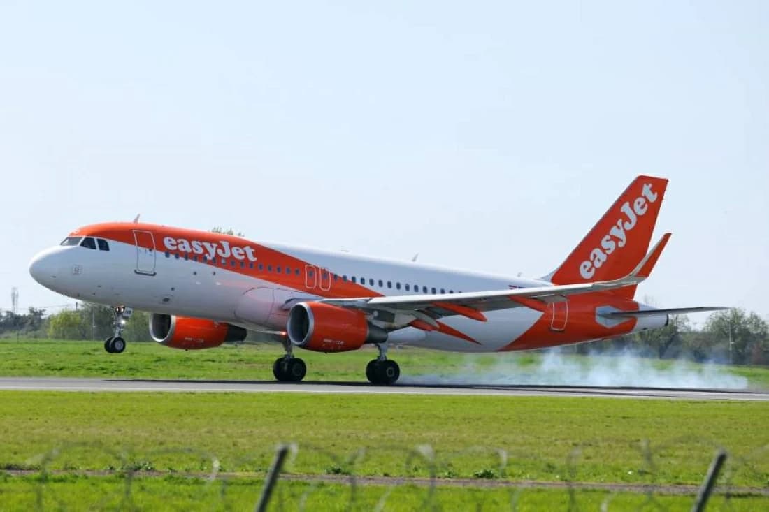 EasyJet cancels 100 flights in France over strike