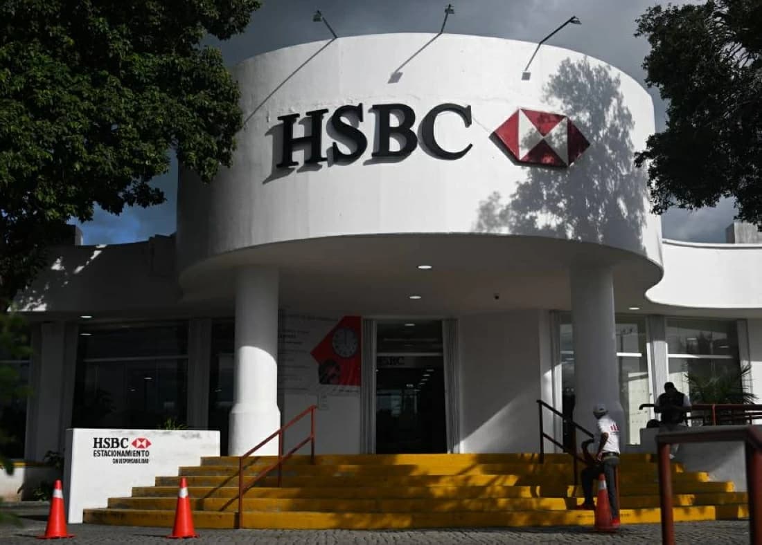 HSBC cuts 134 bankers in major layoffs