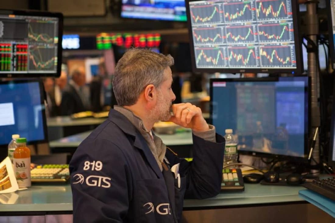 Weekly $22B Investment Flows
