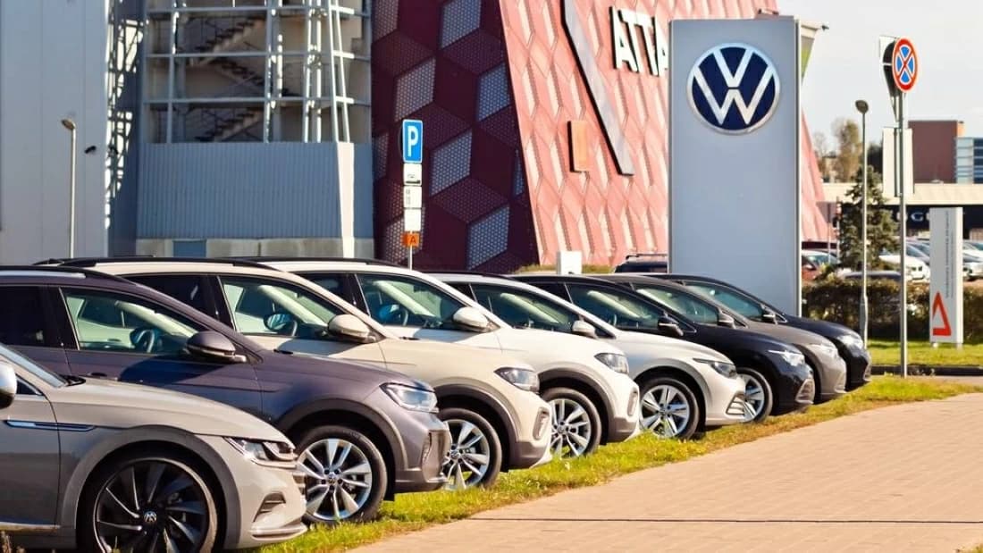Volkswagen CEO cites higher admin costs