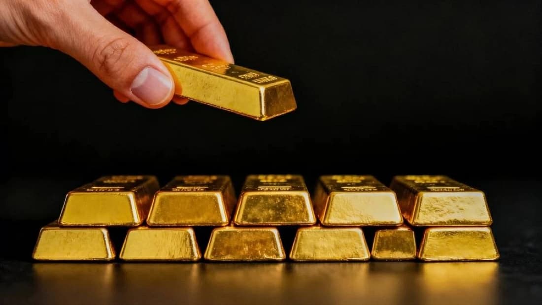 Gold hits three-month high ahead of inflation data