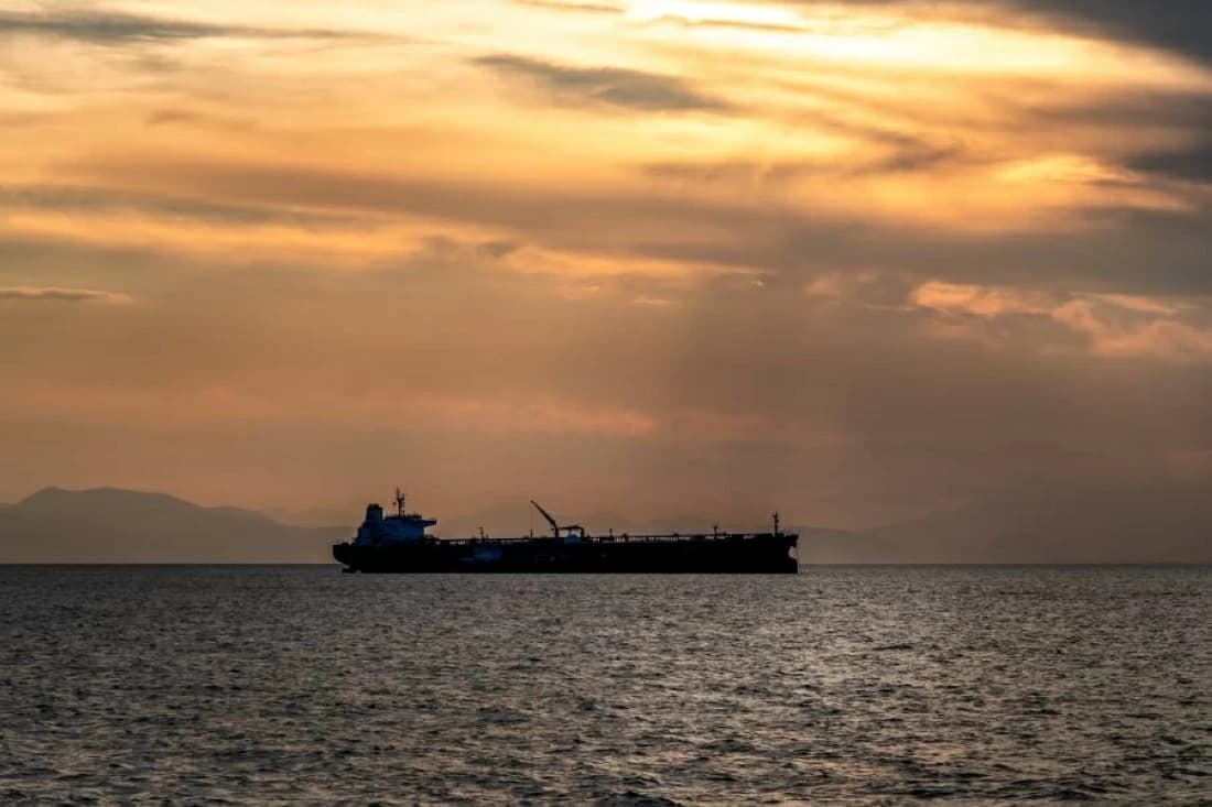 Iraq aims to boost oil exports beyond one million barrels per day