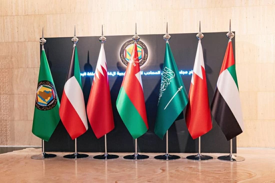 Gulf Tops Global Worker Remittances