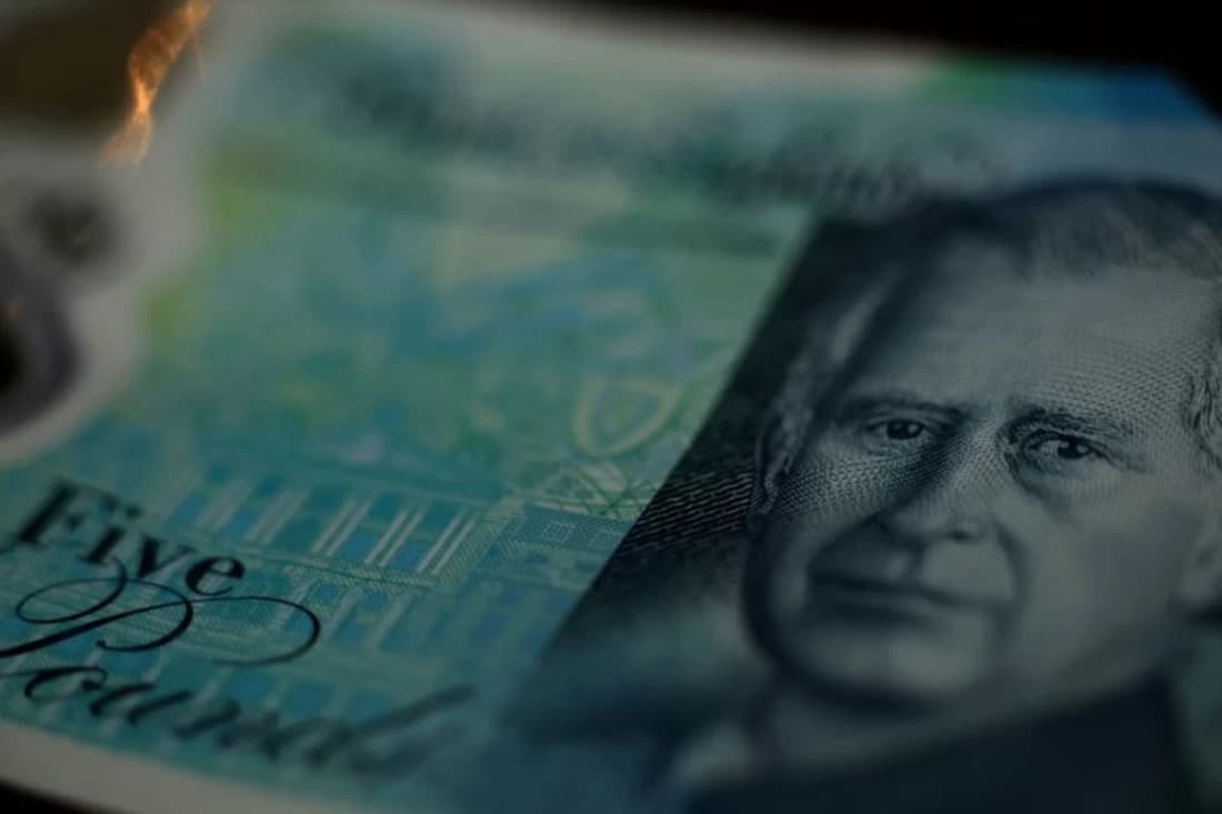 Amundi Raises Outlook for Pound Amid Euro Drop