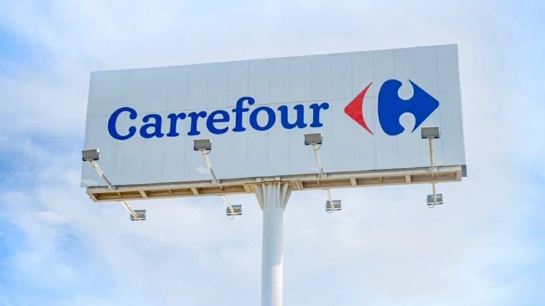 Carrefour shares fall 17 percent