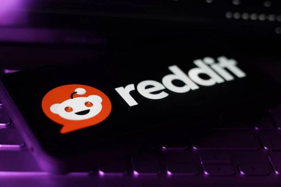 سهم ريديت يهبط 23% قبيل السوق