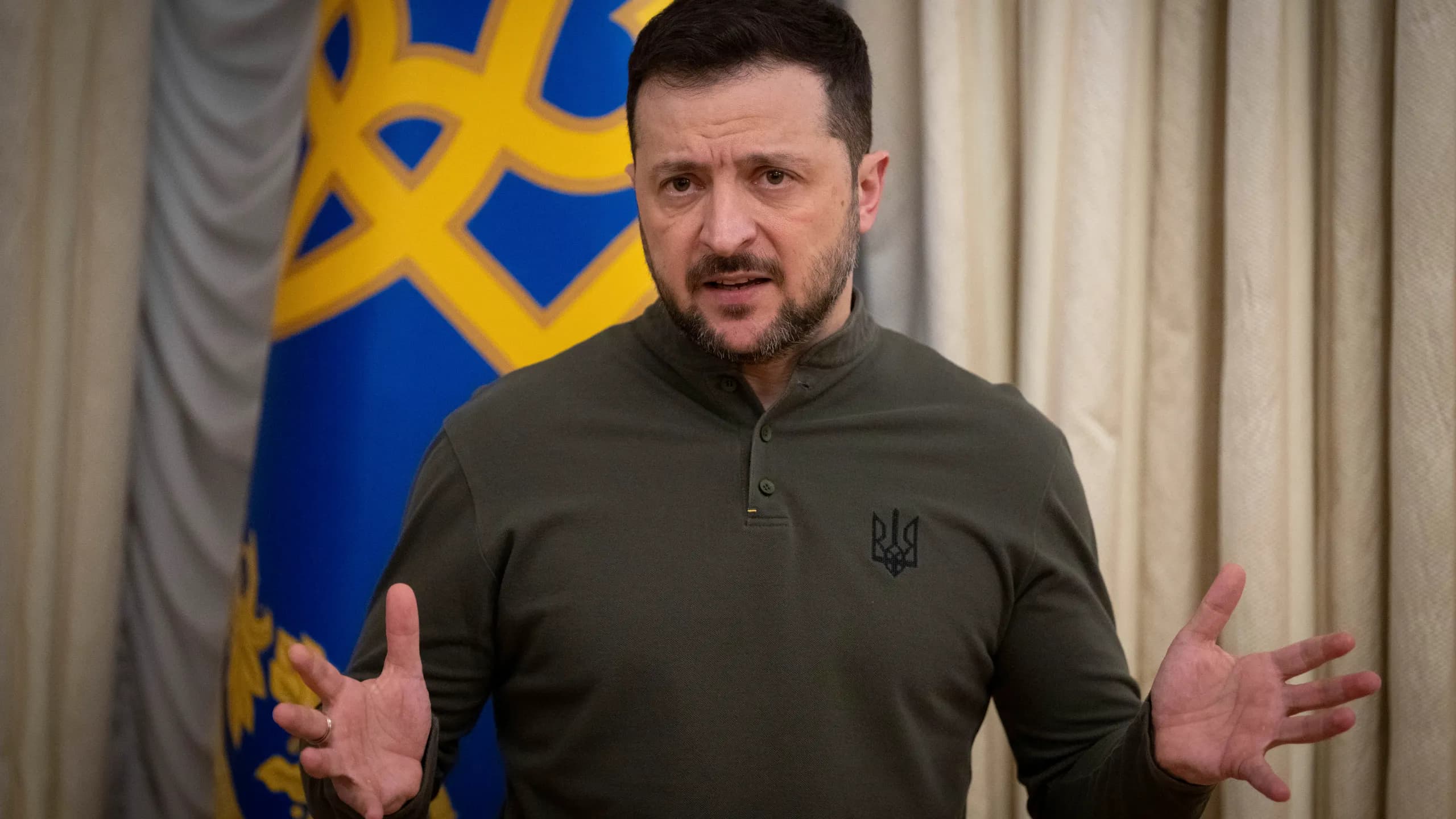 Zelensky forecasts major Russian assault