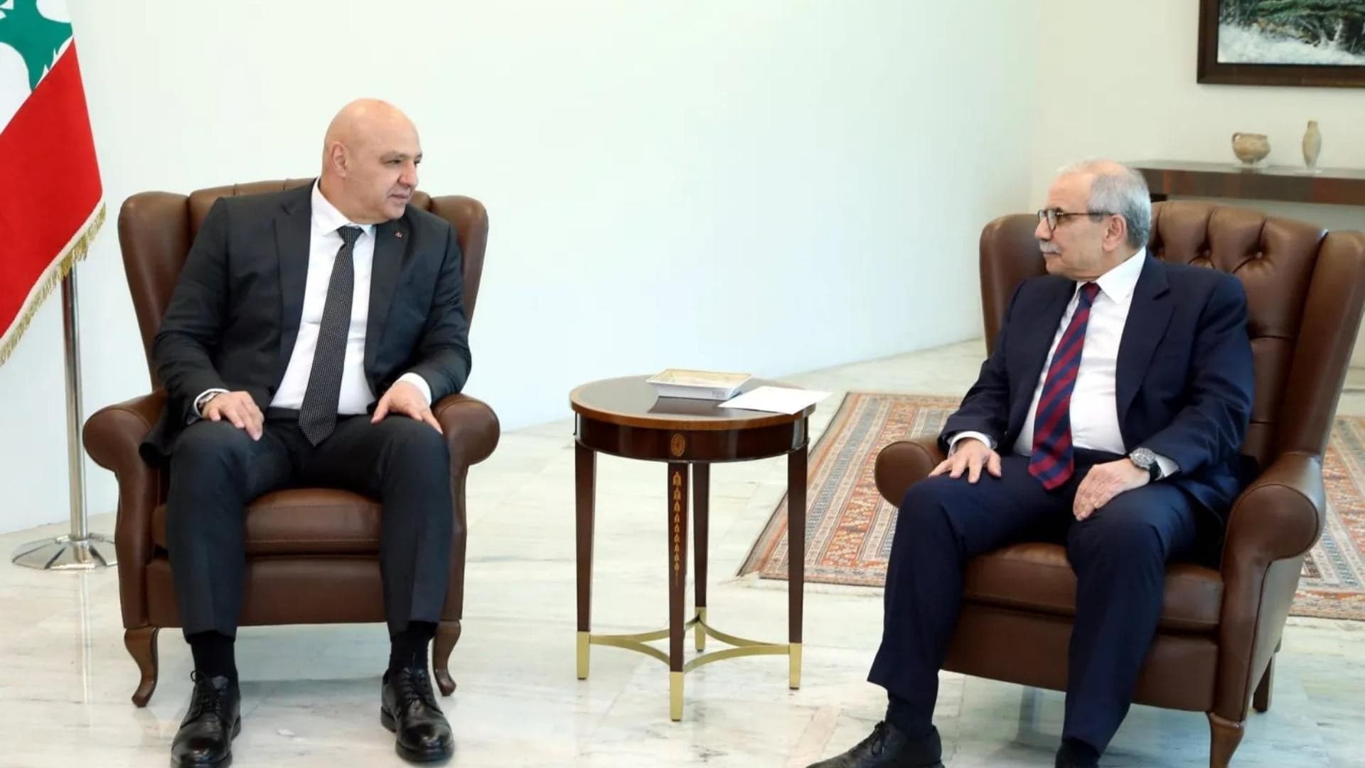 Aoun updates Salam on Washington, Salam shares south visit results