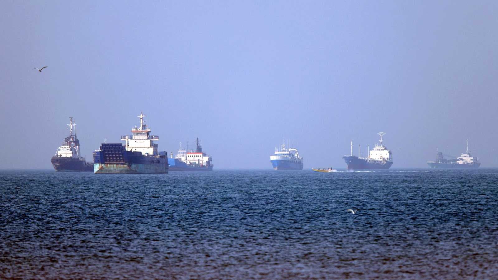 U.S. redirects 7 ships in Iran blockade