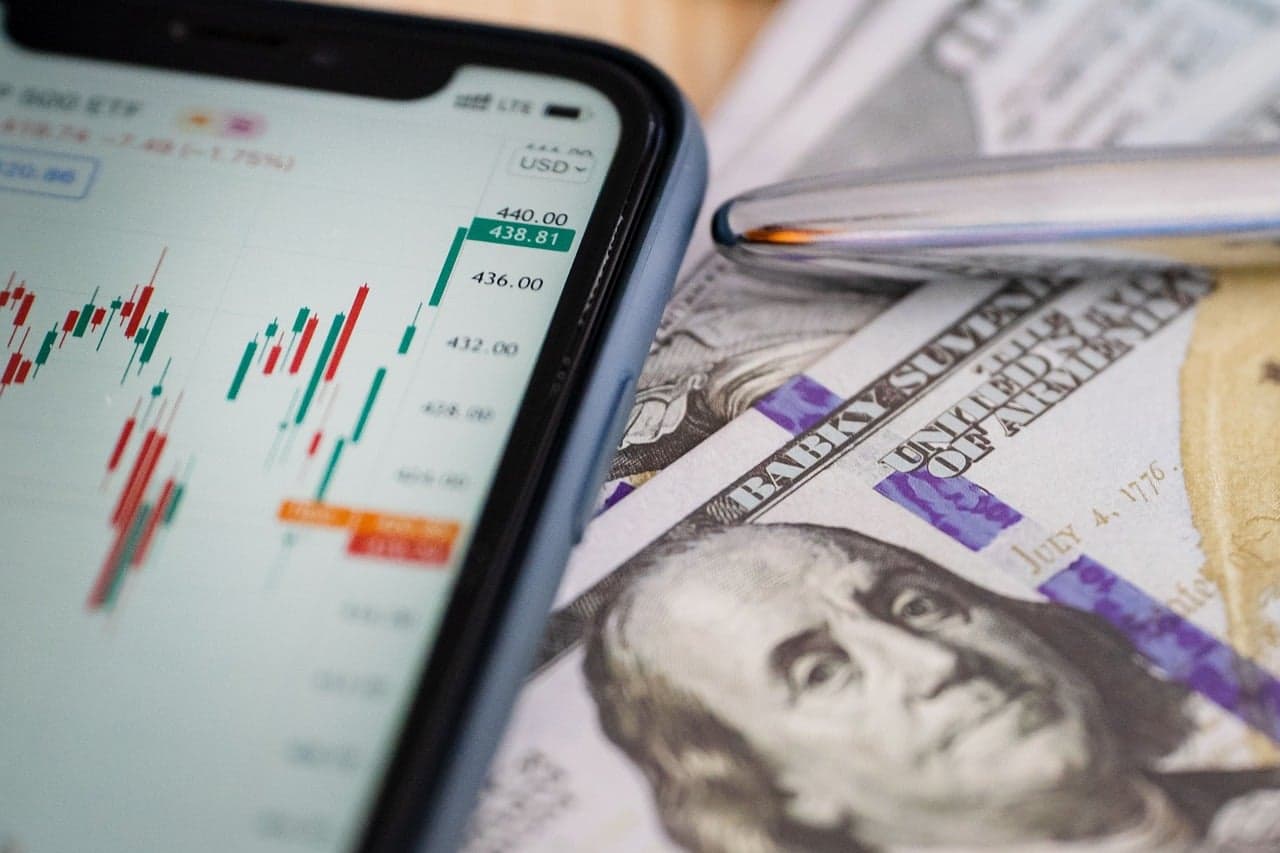 ارتفاع الأسهم الأمريكية مع تراجع النفط