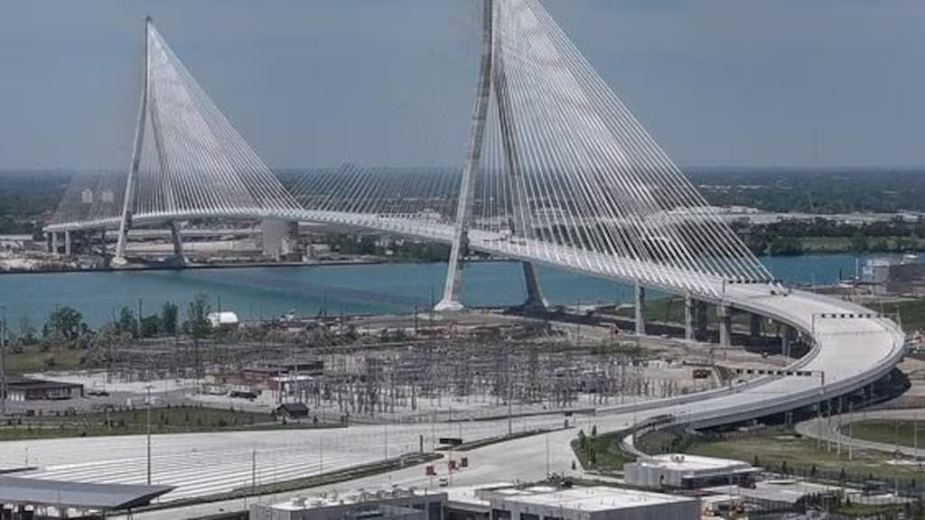 Canada reopens border bridge without US
