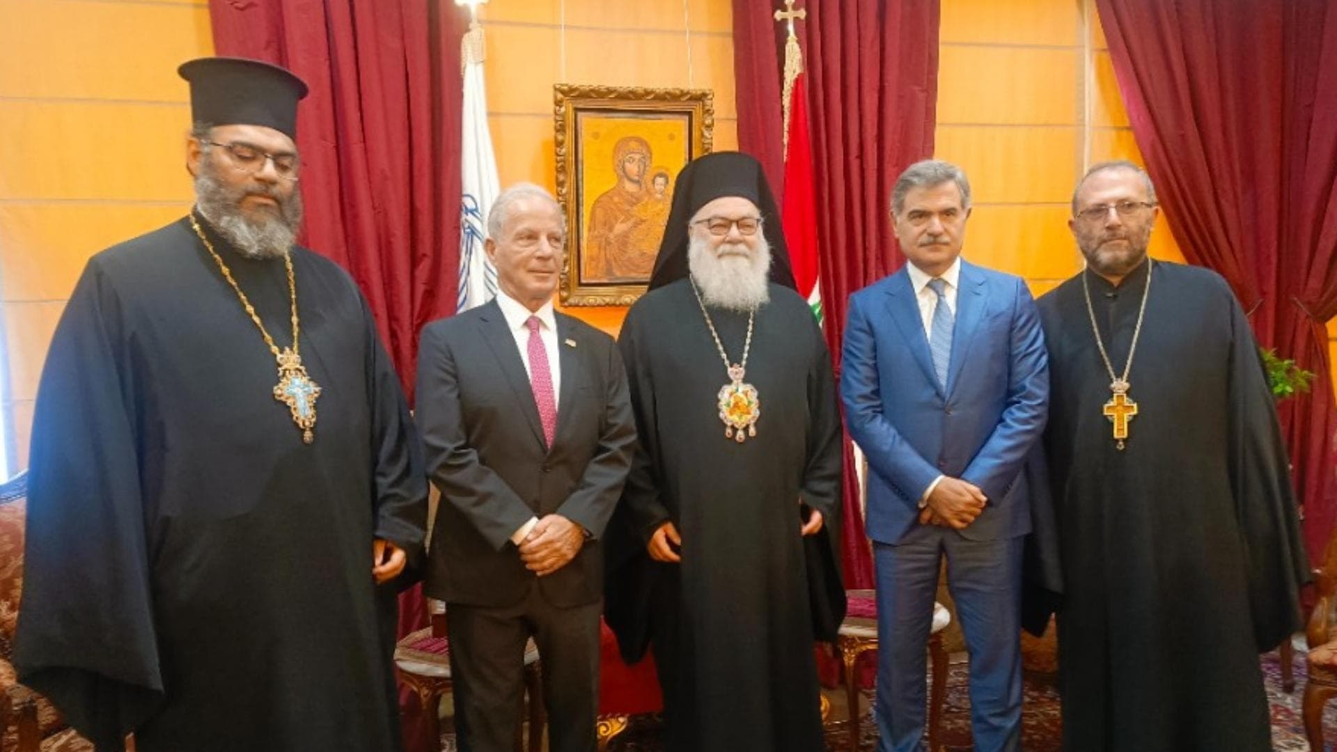 السفير الأميركي يركز على سلام لبنان
