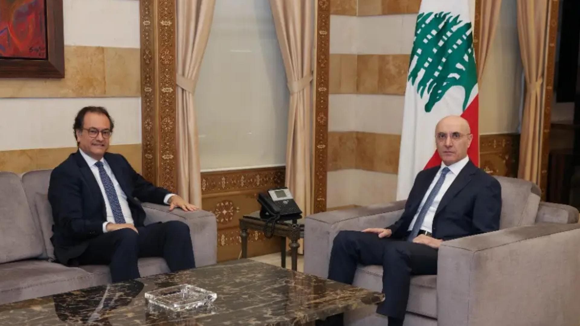 الحجاّر يناقش أوضاع الجالية مع سفير لبنان في فرنسا