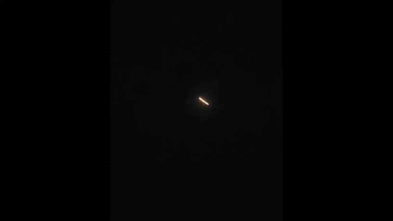 Houthi militia launches missiles at western coast