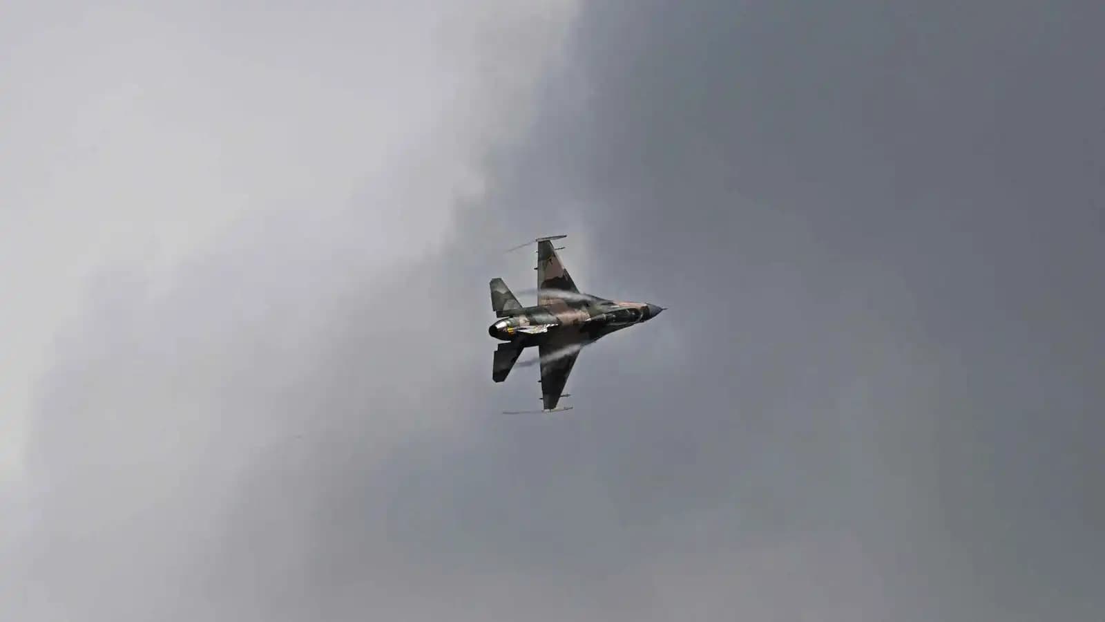 تحطم طائرة F-16 أثناء تدريب