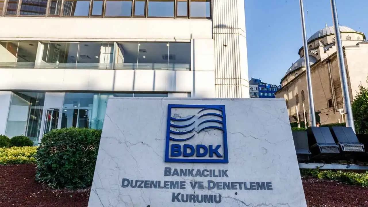 Turkey revokes Bank Mellat license