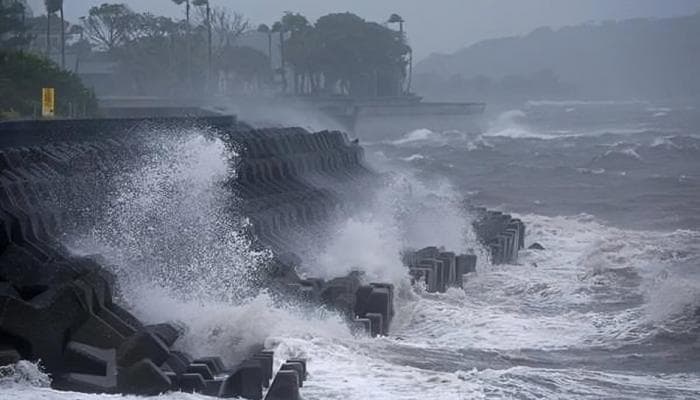 Cyclone Dujwaan Nears Tokyo