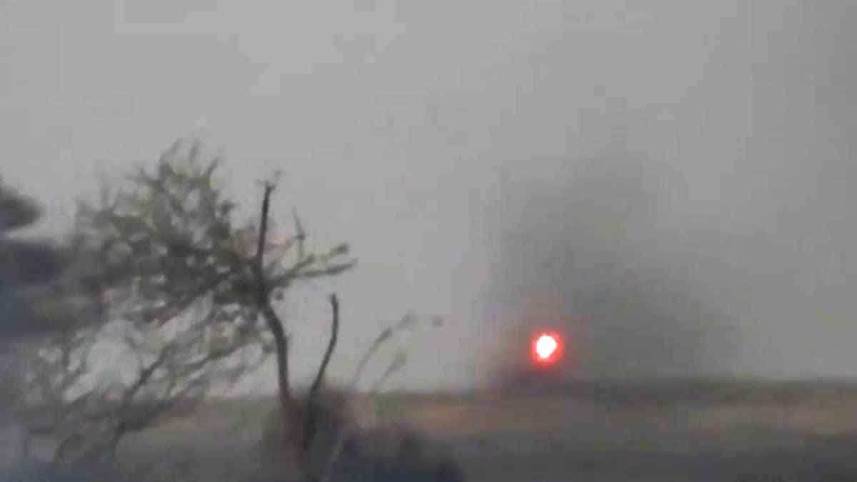 Yemen airstrikes target Houthi vehicles