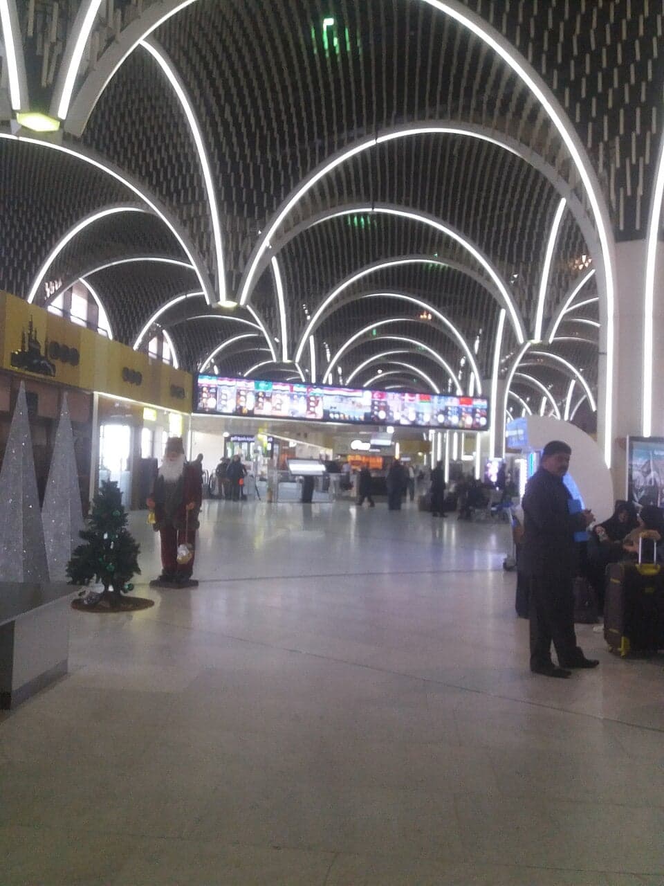 Baghdad-Tehran airspace closure affects travel