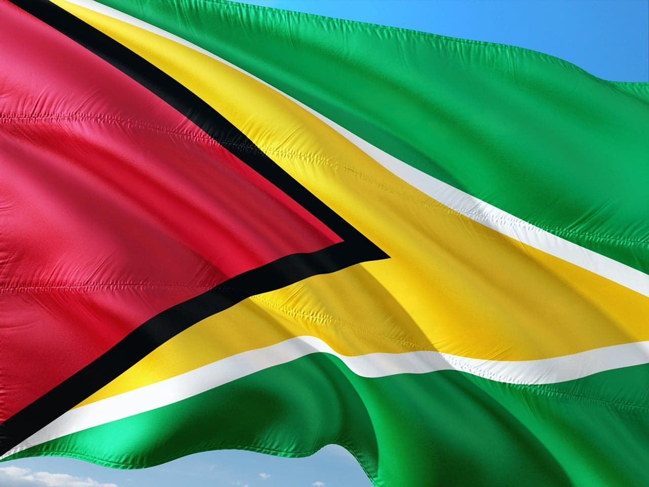 Guyana to temporarily accept deported migrants