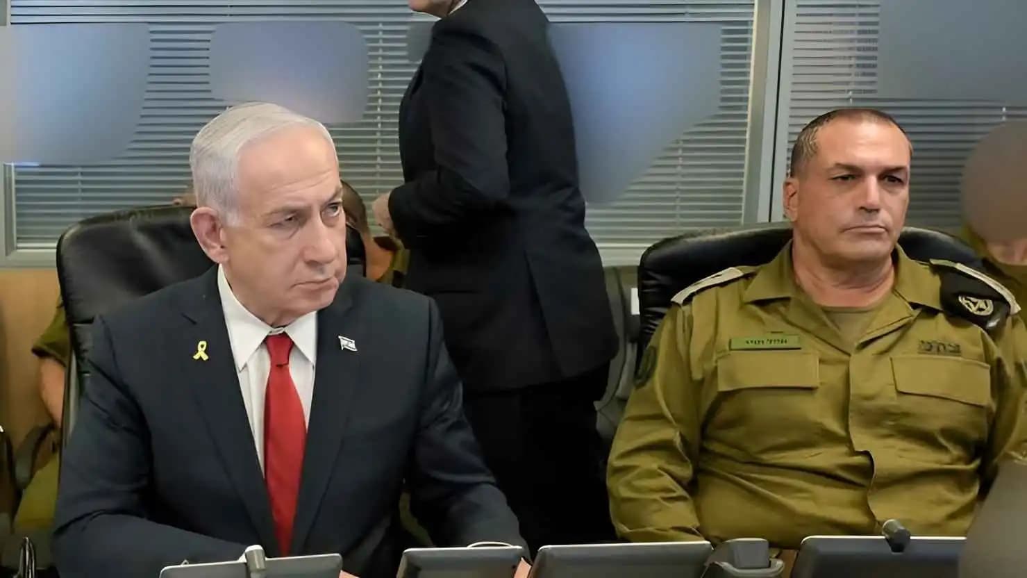 Netanyahu Leads Urgent Security Meeting