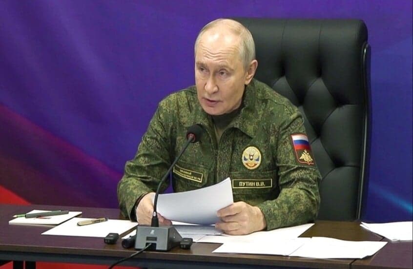 Putin on Ukrainian encirclement