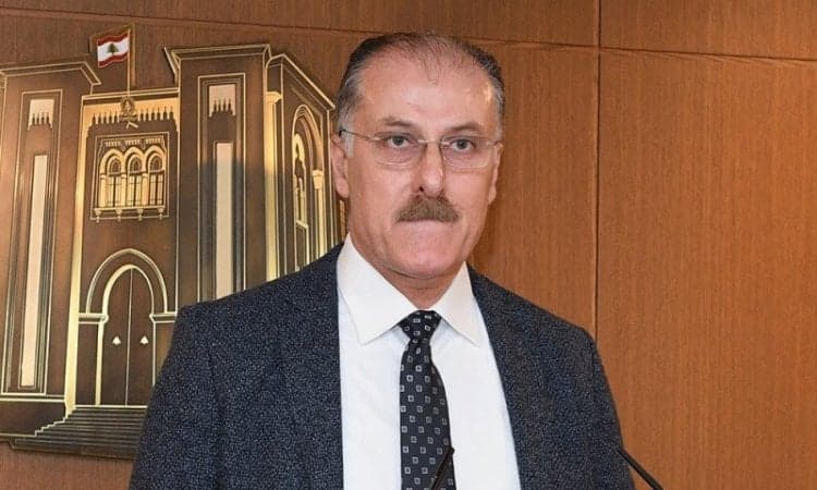 نائب يحذر من حكومة لبنان الأخيرة