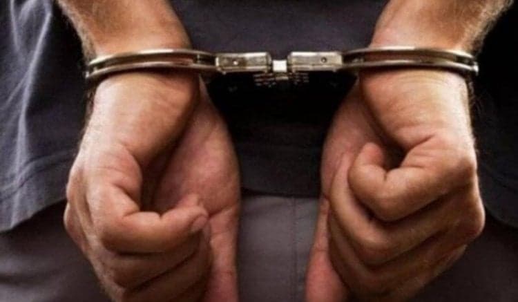 $400,000 worth of stolen goods and the carpet identify the thief