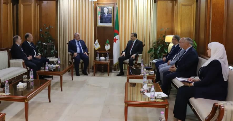 عرقاب يلتقي أمين منظمة النفط الإفريقية