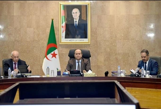 Government reviews draft executive decrees
