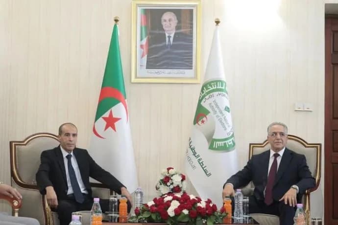 رئيس سلطة الانتخابات يستقبل رئيس حزب التجديد
