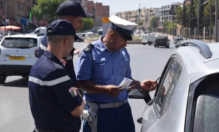 وزارة الداخلية تواصل حملة السلامة على الطرق