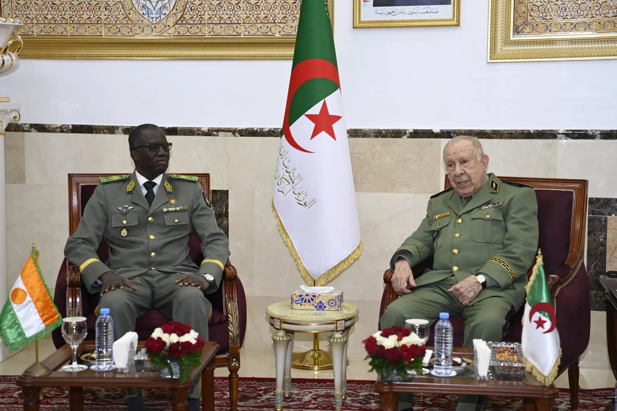 السعيد شنقريحة يستقبل وزير الدفاع النيجري